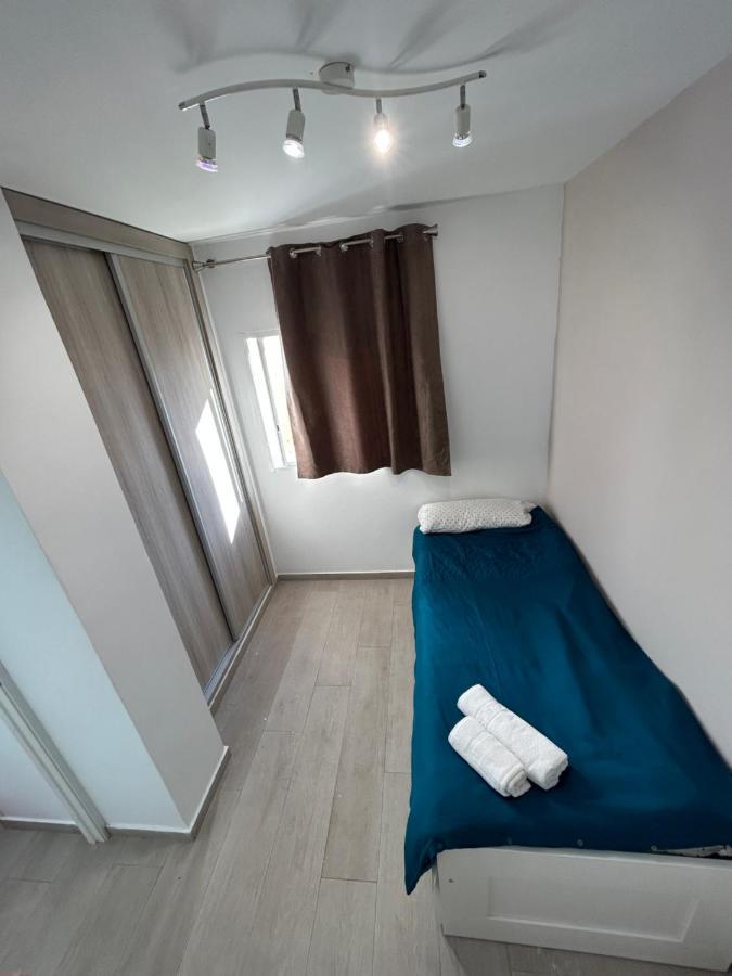 Studio Appartament Bright City Nuevo! ตอร์เรโมลิโนส ภายนอก รูปภาพ